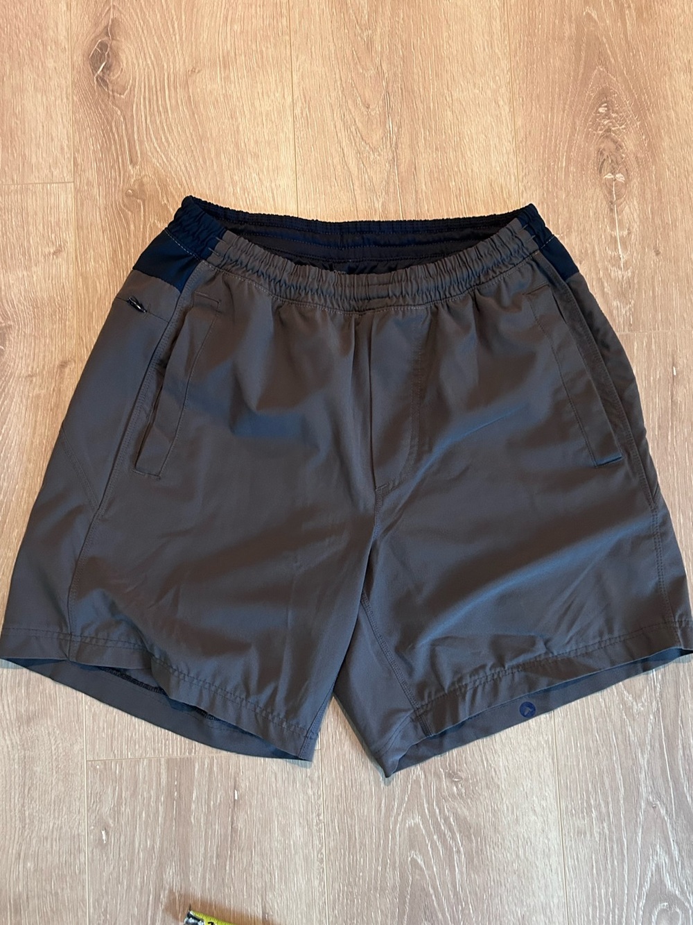 Birddogs men’s size small lined shorts grey and blue 6” inseam